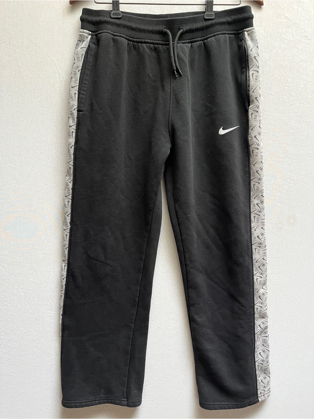 Nike Black Sweatpants with Gray Patterned Side Panels Men's Size L Joggers